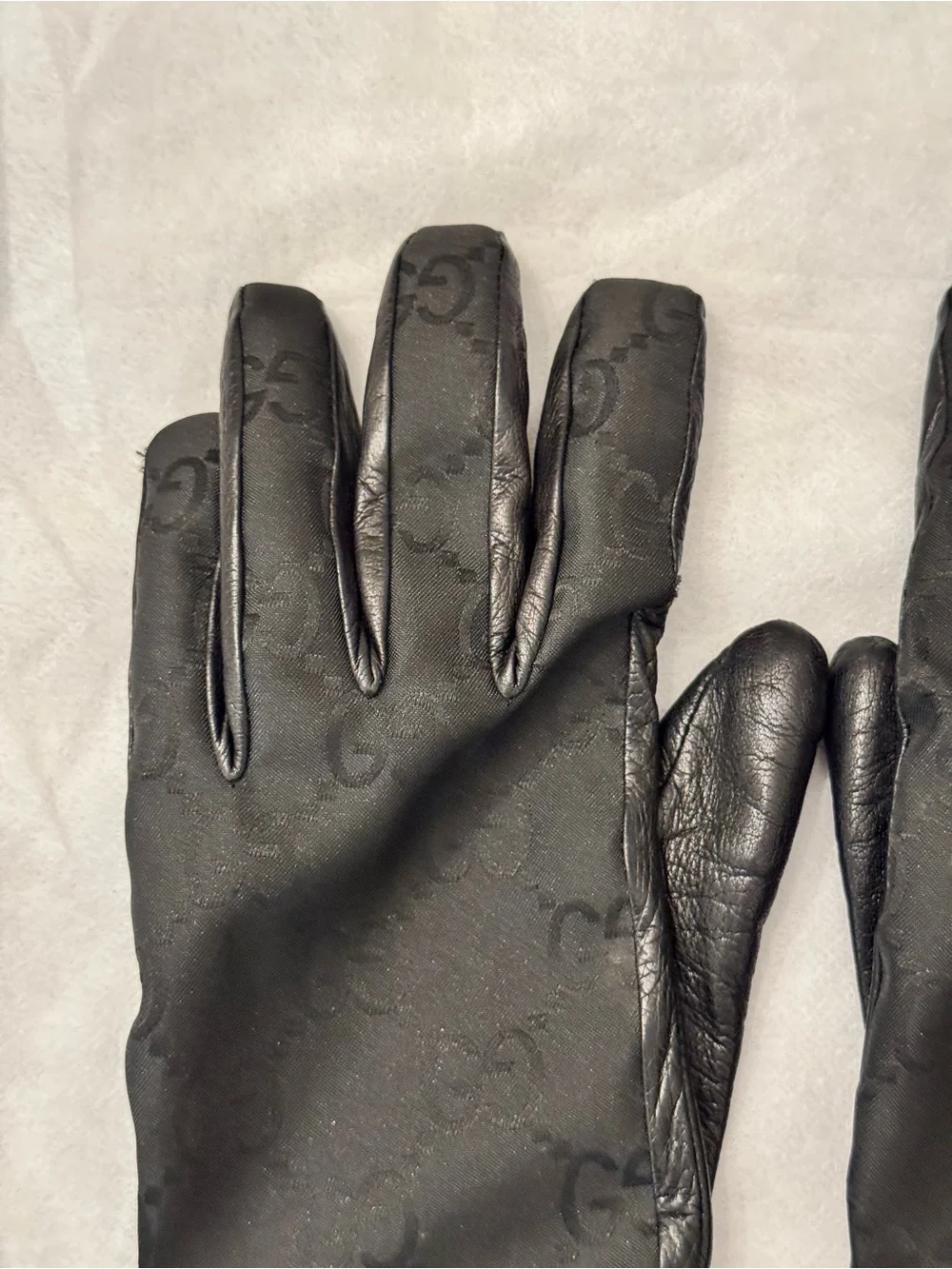 Gucci Black GG Monogram Gloves with Leather Trim
